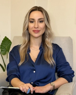 Psikolog Dila Akdemir